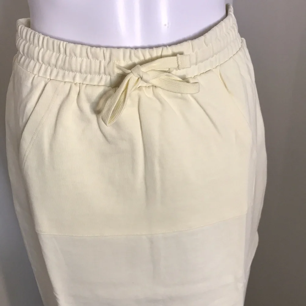 MANGO, Woman's Size Small Yellow Skirt. - Picture 3 of 8